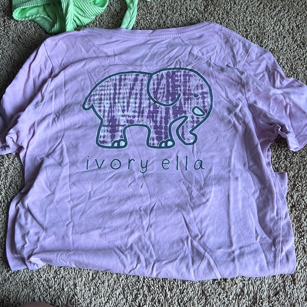 Ivoryella lavender shirt in perfect condition